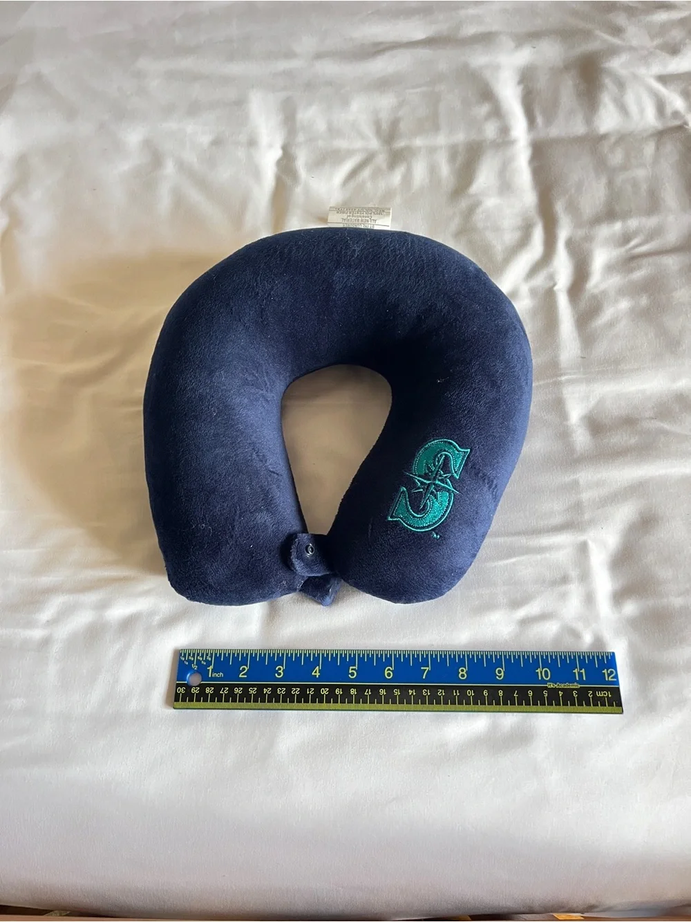 Seattle Mariners Navy Plush Blue Travel Neck Pillow Snap Closure 10
